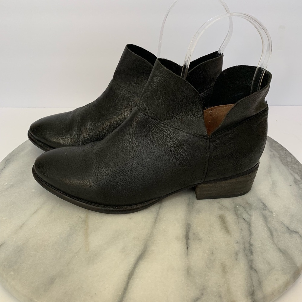 seychelles “snare” cut out booties - Picture 4 of 8